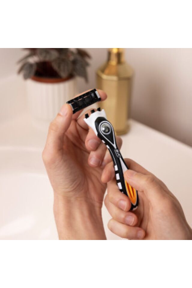 Bic Flex 5 Tıraş Makinesi + 2 Adet Yedek Tıraş Bıçağı