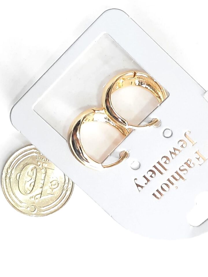 Altın Renkli Halka Küpe Düz Desen Yuvarlak