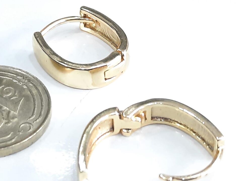 Altın Renkli Halka Küpe Düz Desen Aşağı Uzun