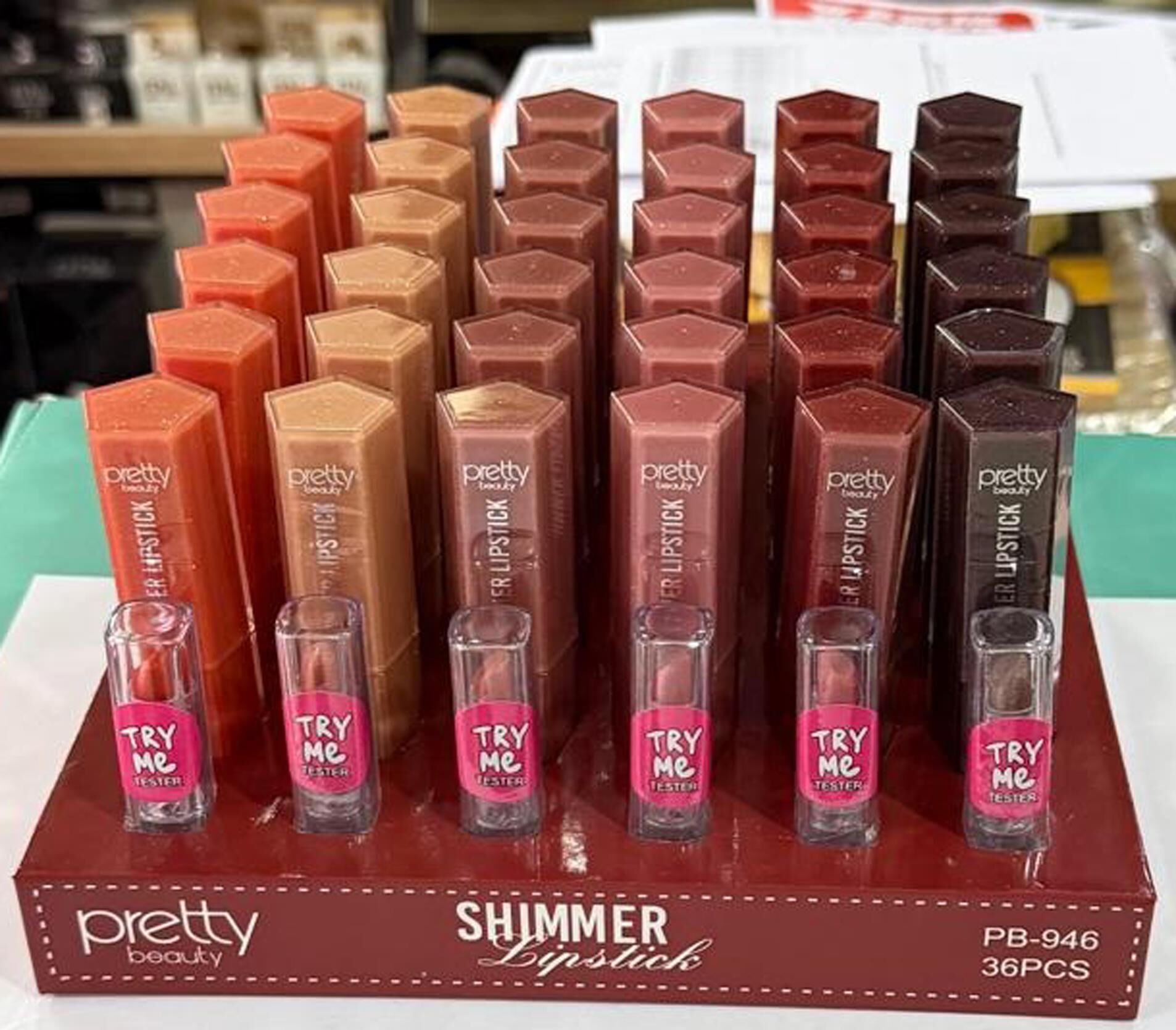 Pretty Lipstick 02 -  Sedefli Yarı Parlak Ruj