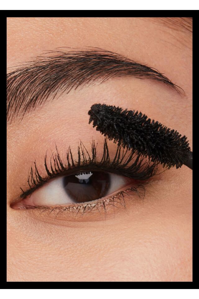 Maybelline New York Colossal 36h Suya Dayanıklı Siyah Maskara