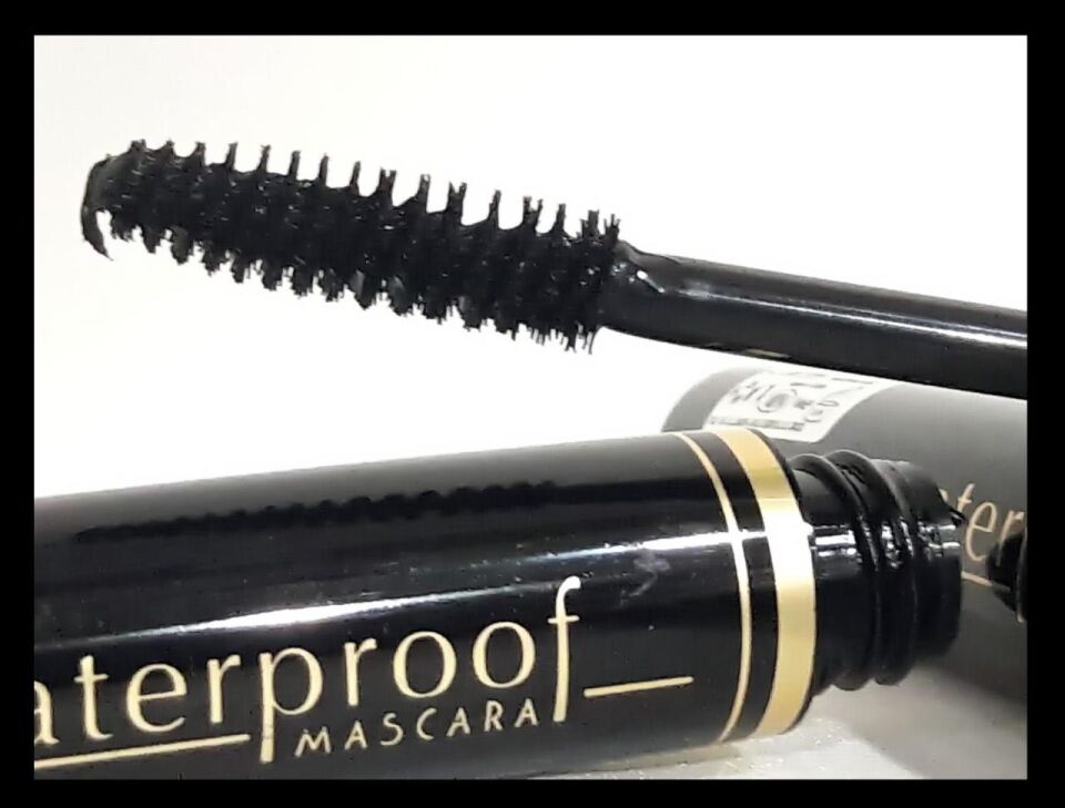 Carmina Wrap Waterproof Siyah Maskara 9 ml