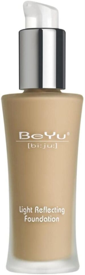 Beyu Light Reflecting Foundation 2
