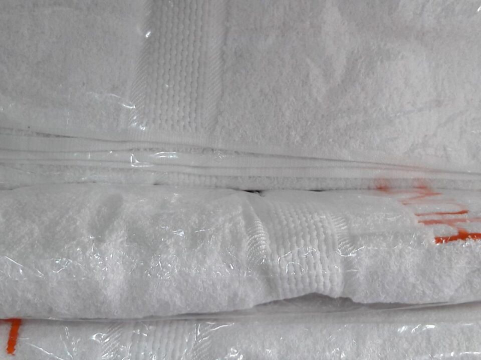 HL Banyo Havlusu 150 CM X 75 CM Beyaz